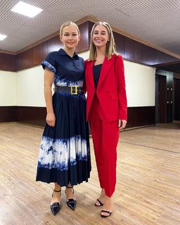 Kristina Asmus feet photo thumbnail