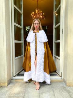 Kristina Asmus feet photo thumbnail