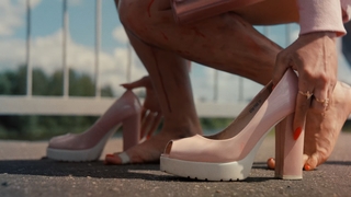 Kristina Asmus feet photo thumbnail