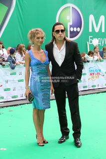 Kristina Asmus feet photo thumbnail