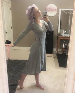 Kristina Collins feet photo thumbnail