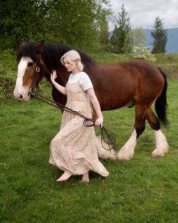 Kristina Collins feet photo thumbnail