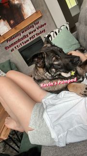 Kristina Collins feet photo thumbnail