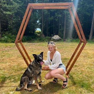 Kristina Collins feet photo thumbnail