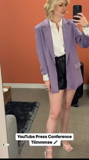 Kristina Collins feet photo thumbnail