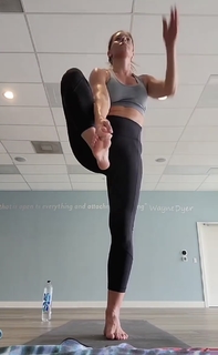 Kristine Dunn feet photo 18