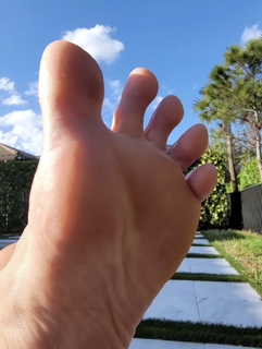 Kristine Dunn feet photo 16