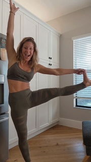 Kristine Dunn feet photo 20