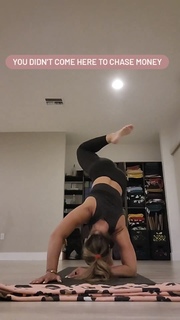 Kristine Dunn feet photo 16