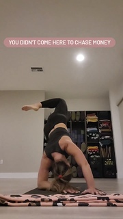 Kristine Dunn feet photo 15