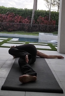 Kristine Dunn feet photo 6