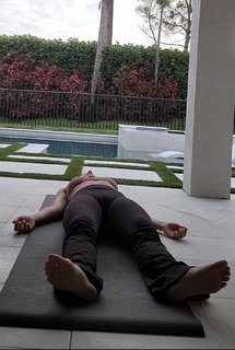 Kristine Dunn feet photo 5
