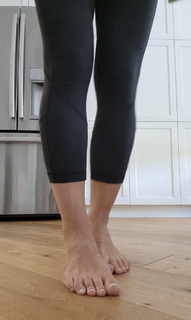 Kristine Dunn feet photo 13