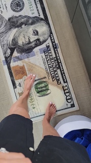 Kristine Dunn feet photo 11