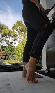Kristine Dunn feet photo 4