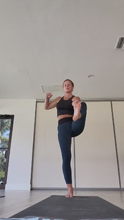 Kristine Dunn feet photo 6