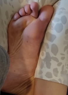 Kristine Dunn feet photo 15