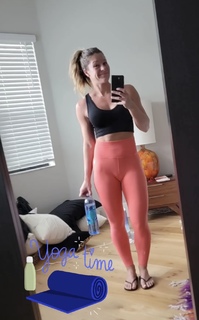 Kristine Dunn feet photo 6