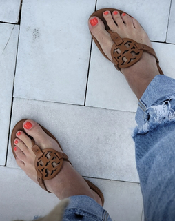 Kristine Dunn feet photo 16