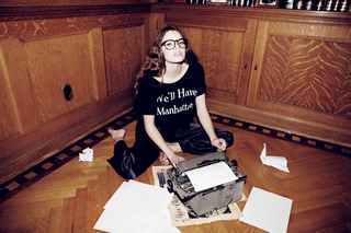 Kristine Froseth feet photo thumbnail