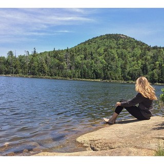 Kristine Froseth feet photo thumbnail
