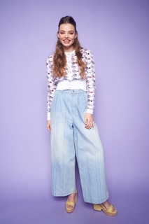 Kristine Froseth feet photo thumbnail