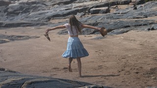 Kristine Froseth feet photo thumbnail