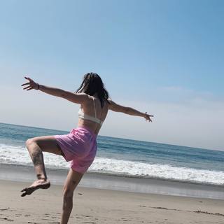 Kristine Froseth feet photo thumbnail