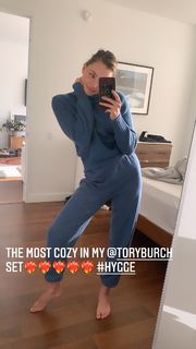 Kristine Froseth feet photo thumbnail