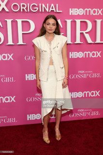 Kristine Froseth feet photo thumbnail