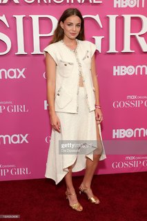 Kristine Froseth feet photo thumbnail