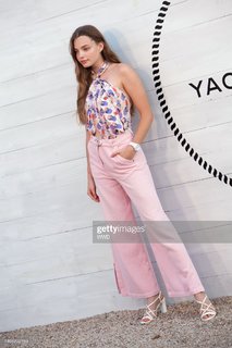 Kristine Froseth feet photo thumbnail