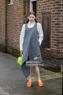 Kristine Froseth feet photo thumbnail