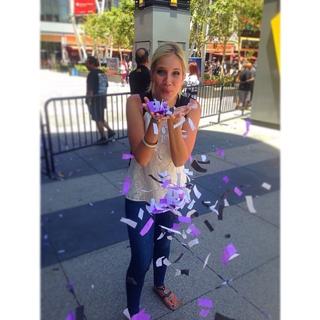 Kristine Leahy feet photo thumbnail