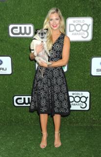 Kristine Leahy feet photo thumbnail