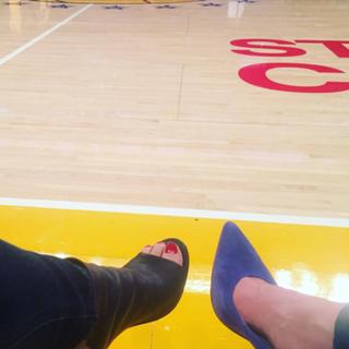 Kristine Leahy feet photo thumbnail