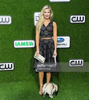 Kristine Leahy feet photo thumbnail
