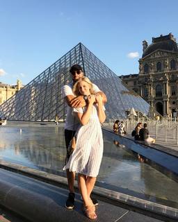 Kristine Leahy feet photo thumbnail