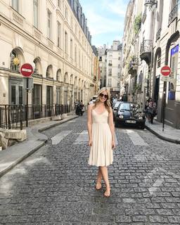 Kristine Leahy feet photo thumbnail