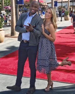 Kristine Leahy feet photo thumbnail