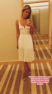 Kristine Leahy feet photo thumbnail