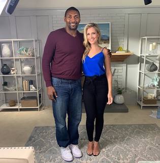 Kristine Leahy feet photo thumbnail