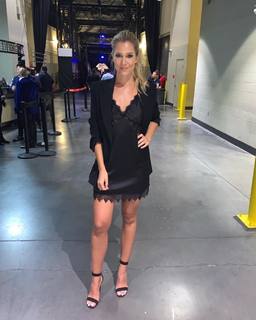 Kristine Leahy feet photo thumbnail