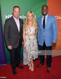 Kristine Leahy feet photo thumbnail