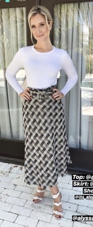 Kristine Leahy feet photo thumbnail