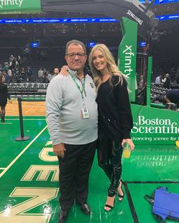 Kristine Leahy feet photo thumbnail