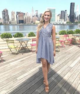 Kristine Leahy feet photo thumbnail