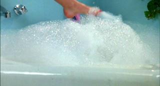 Kristy Swanson feet photo thumbnail