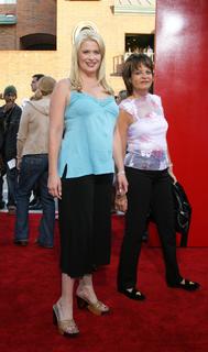 Kristy Swanson feet photo thumbnail