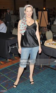 Kristy Swanson feet photo thumbnail